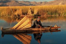 uros-floating-03